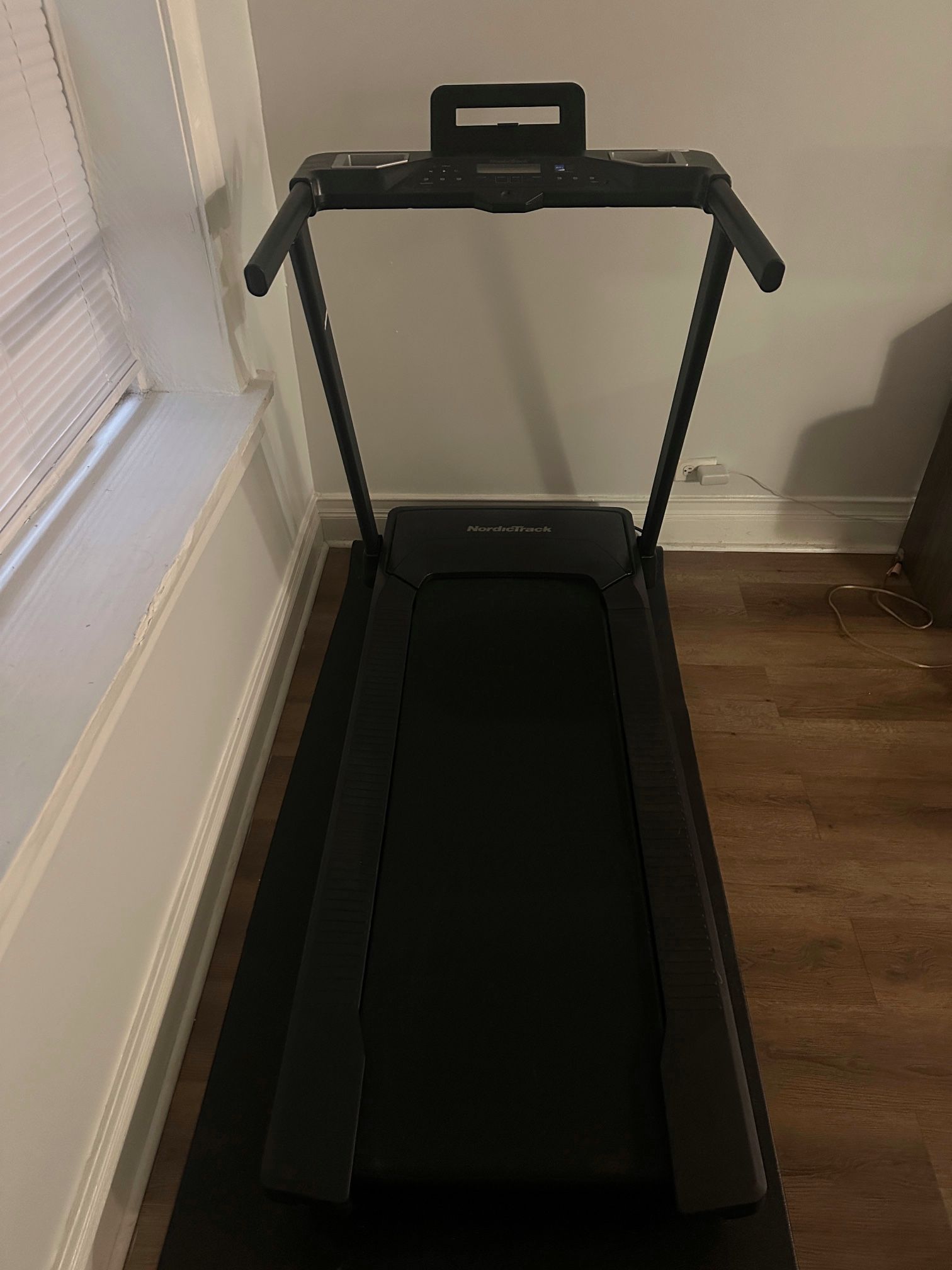 Treadmill - NordicTrack (T Series 5)