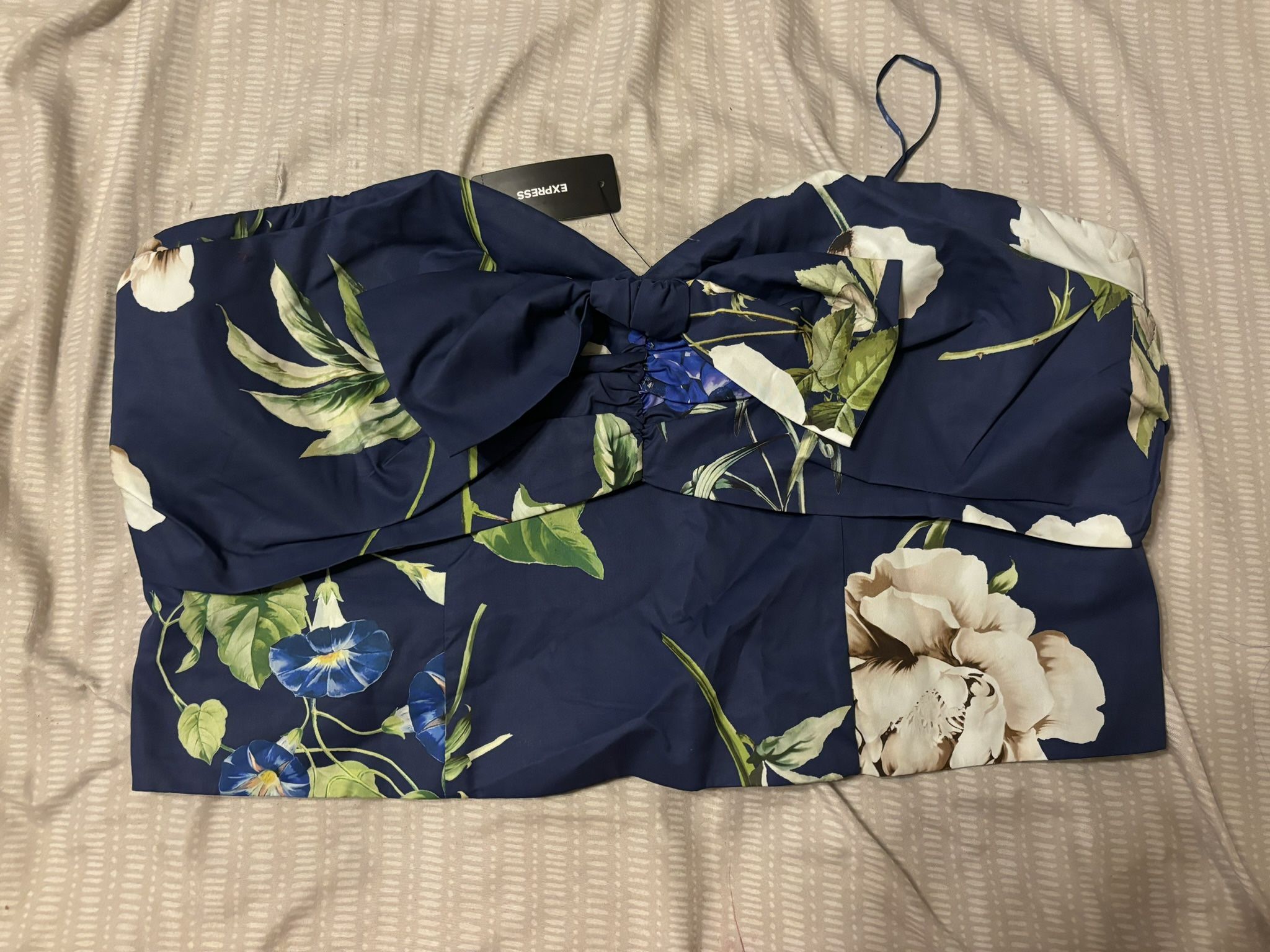 Express Floral Strapless Shirt Woman