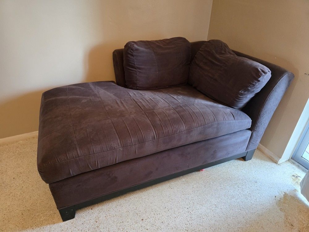 Grey Chaise Lounge