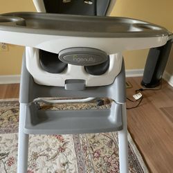 Ingenuity High chair Coverts Into Booster Seat 