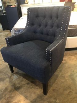 Accent Chairs - Accent Mirrors - Accent Electronic Fireplaces
