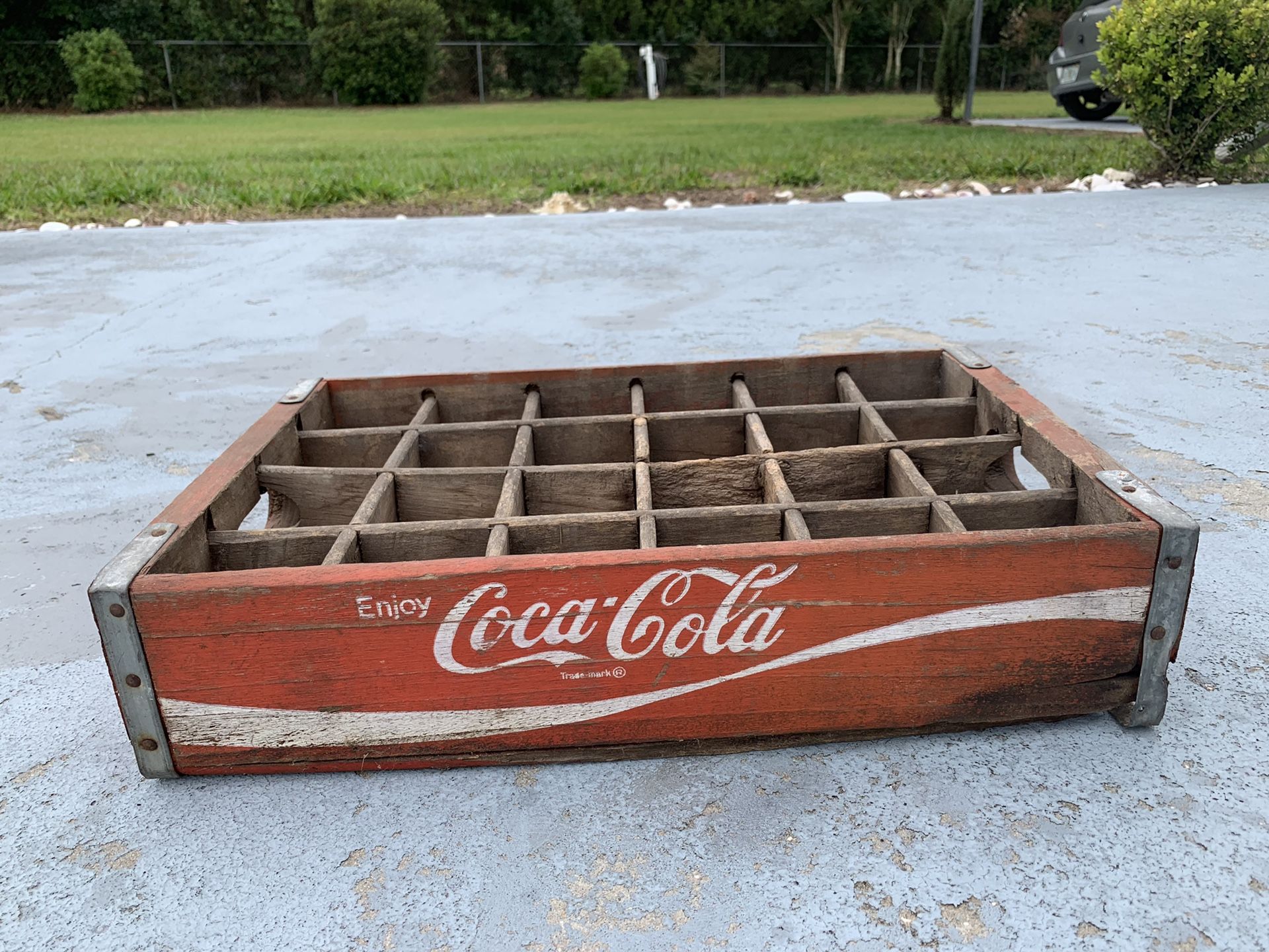 COCA-COLA Vintage Red Wooden Crate Box Pop (for 24 Bottles)