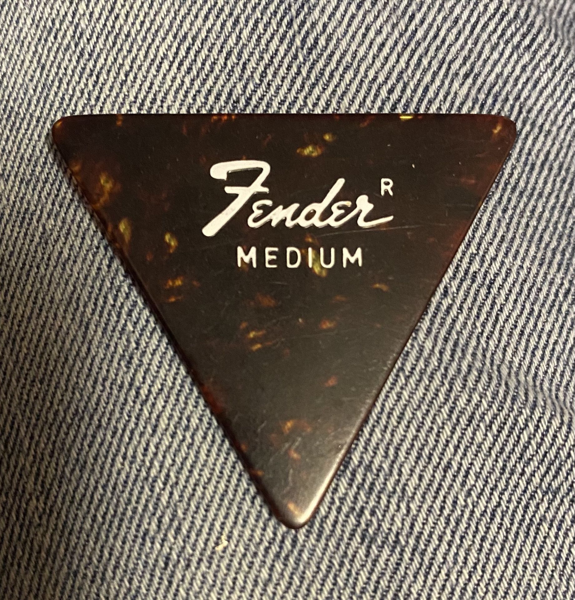Vintage Fender Medium Pick & National Thumb Pick