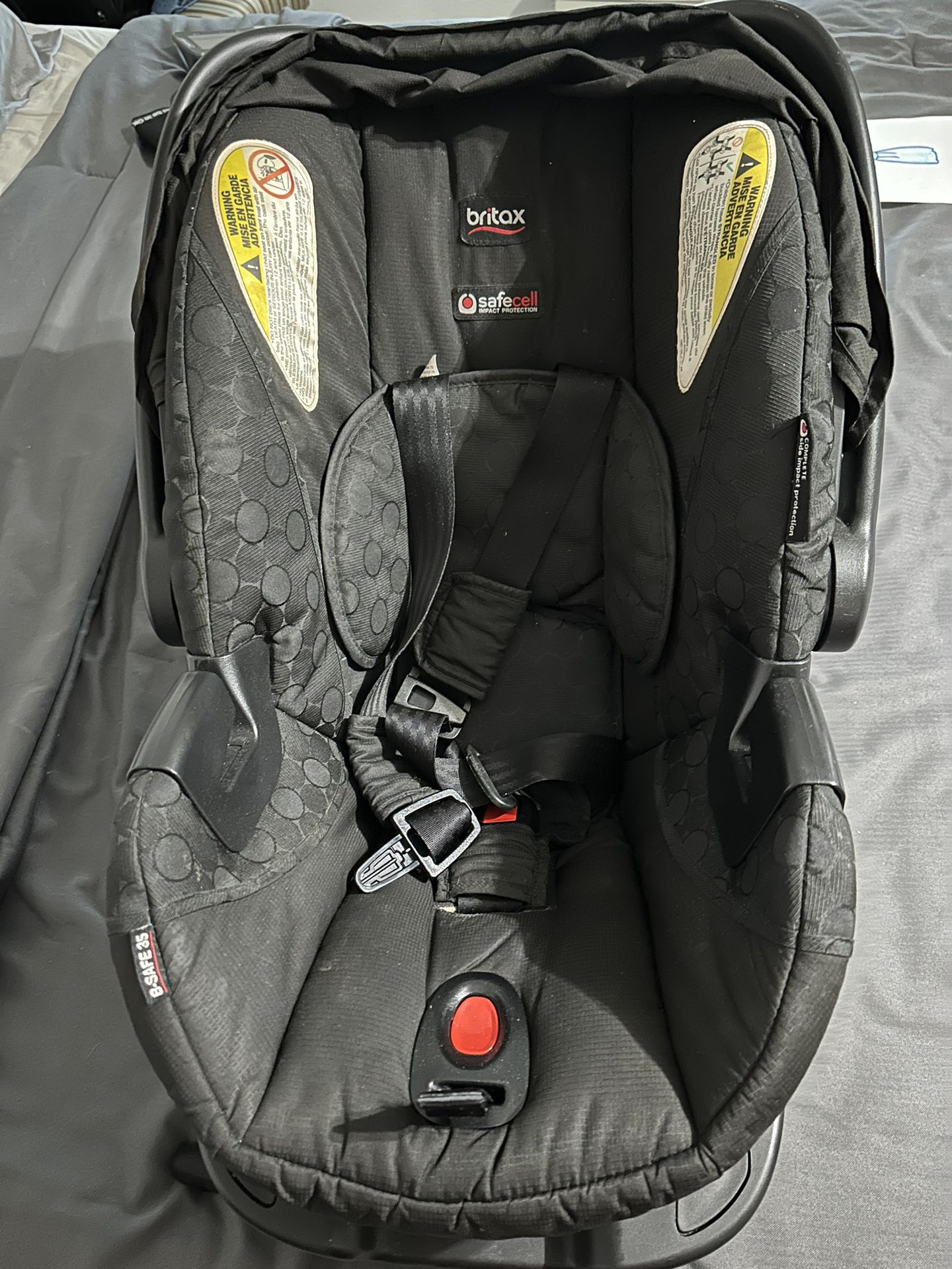 Britax B-Safe 35 Car seat 