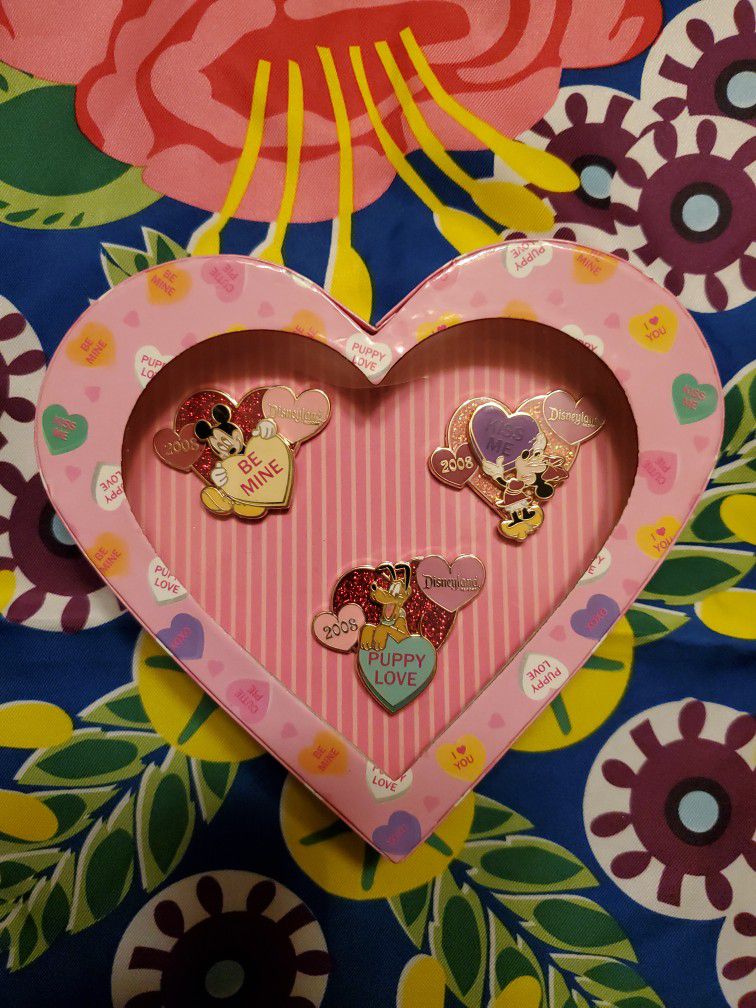 Limited Edition Disney Pins 