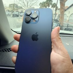 iPhone 15 Pro Max 1 TB Unlocked Liberado 