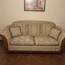 Clean Couch – Great Condition