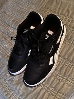 Reebok Forte Lounger Women's Sneakers size 8 . Black and white 