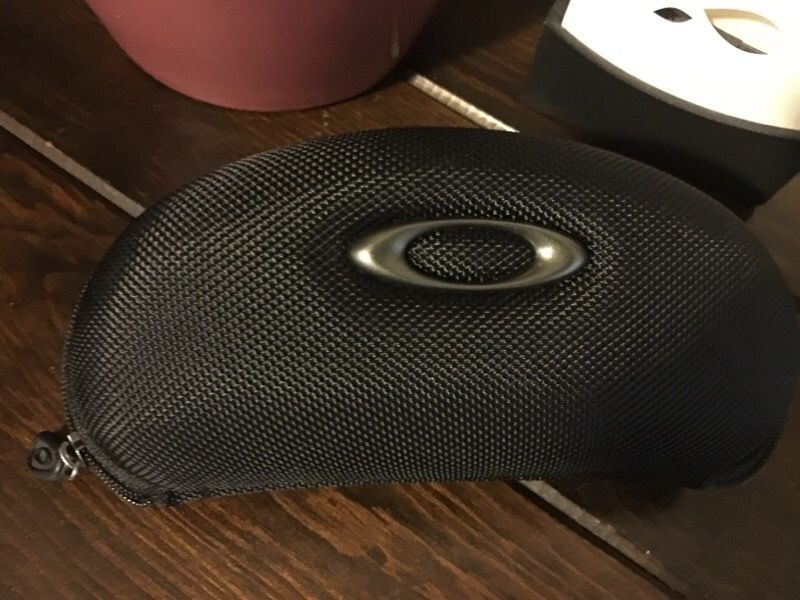 Oakley soft vault sunglasses case