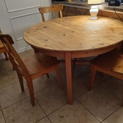 Kitchen  Table 4 Chairs