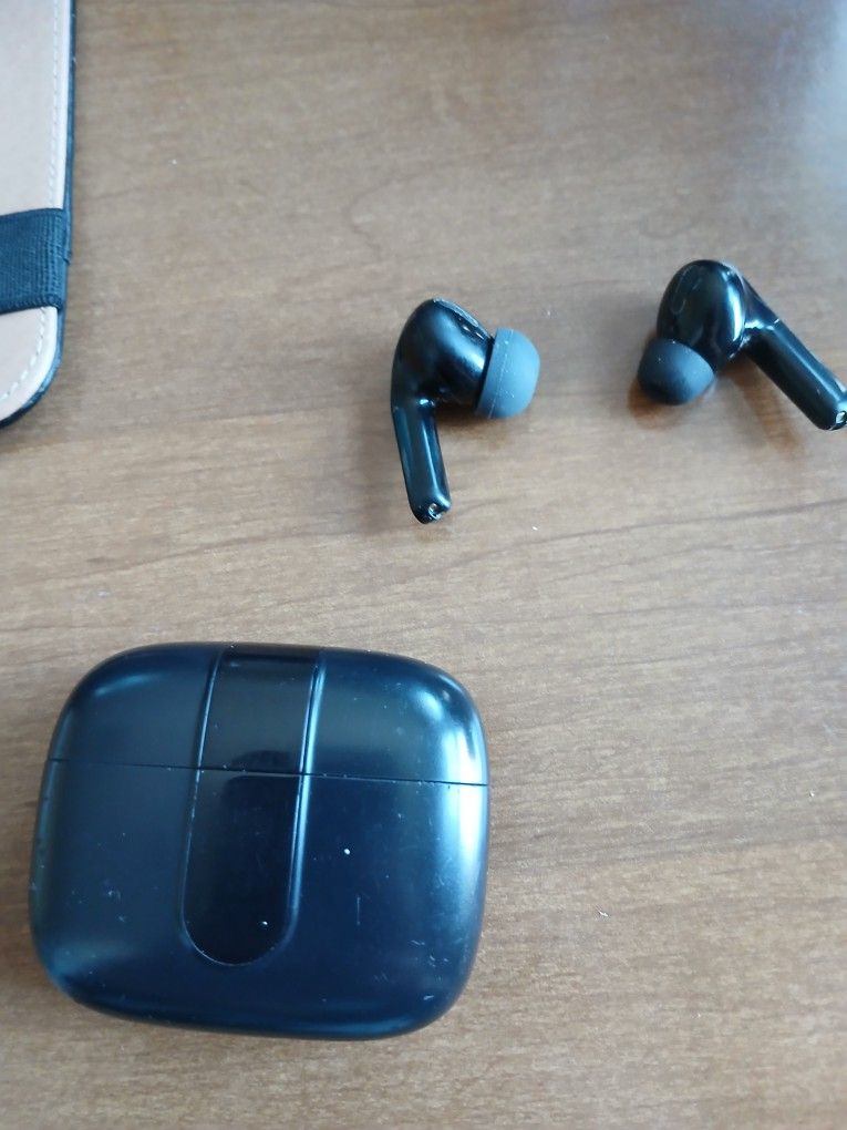 Wireless Earbuds