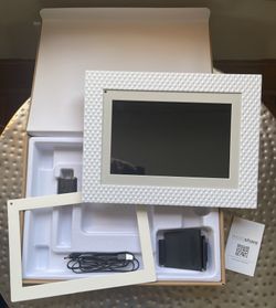 PhotoShare 10” WiFi Frame