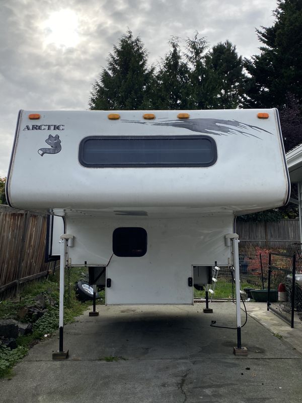 2003 Arctic Fox Camper for Sale in Lynnwood, WA - OfferUp