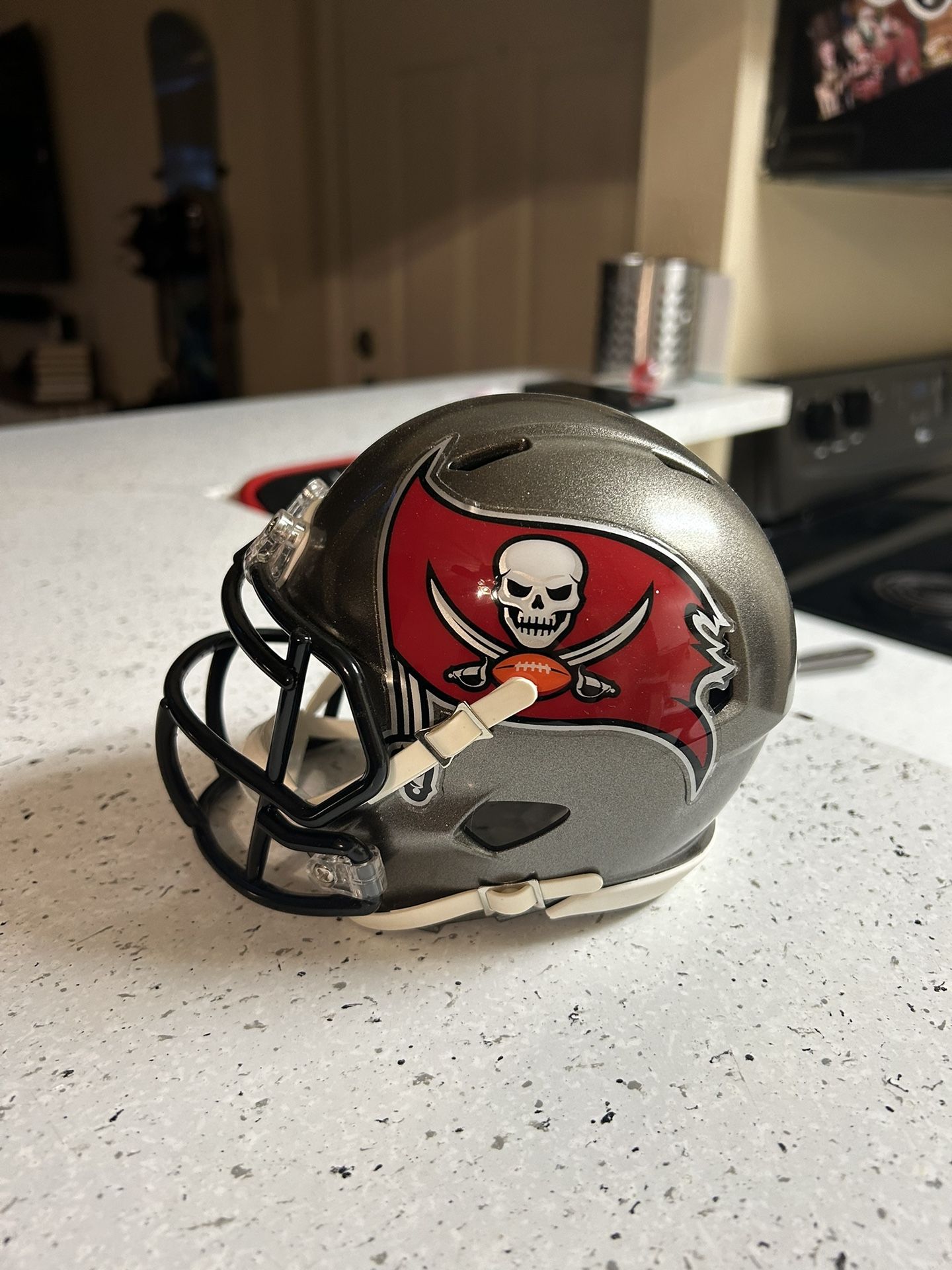 NFL buccaneers Mini Helmet