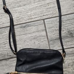 Black Purse 