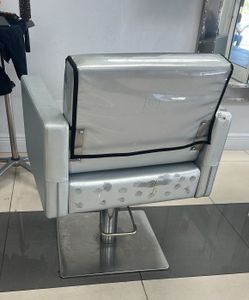 4 salón chair