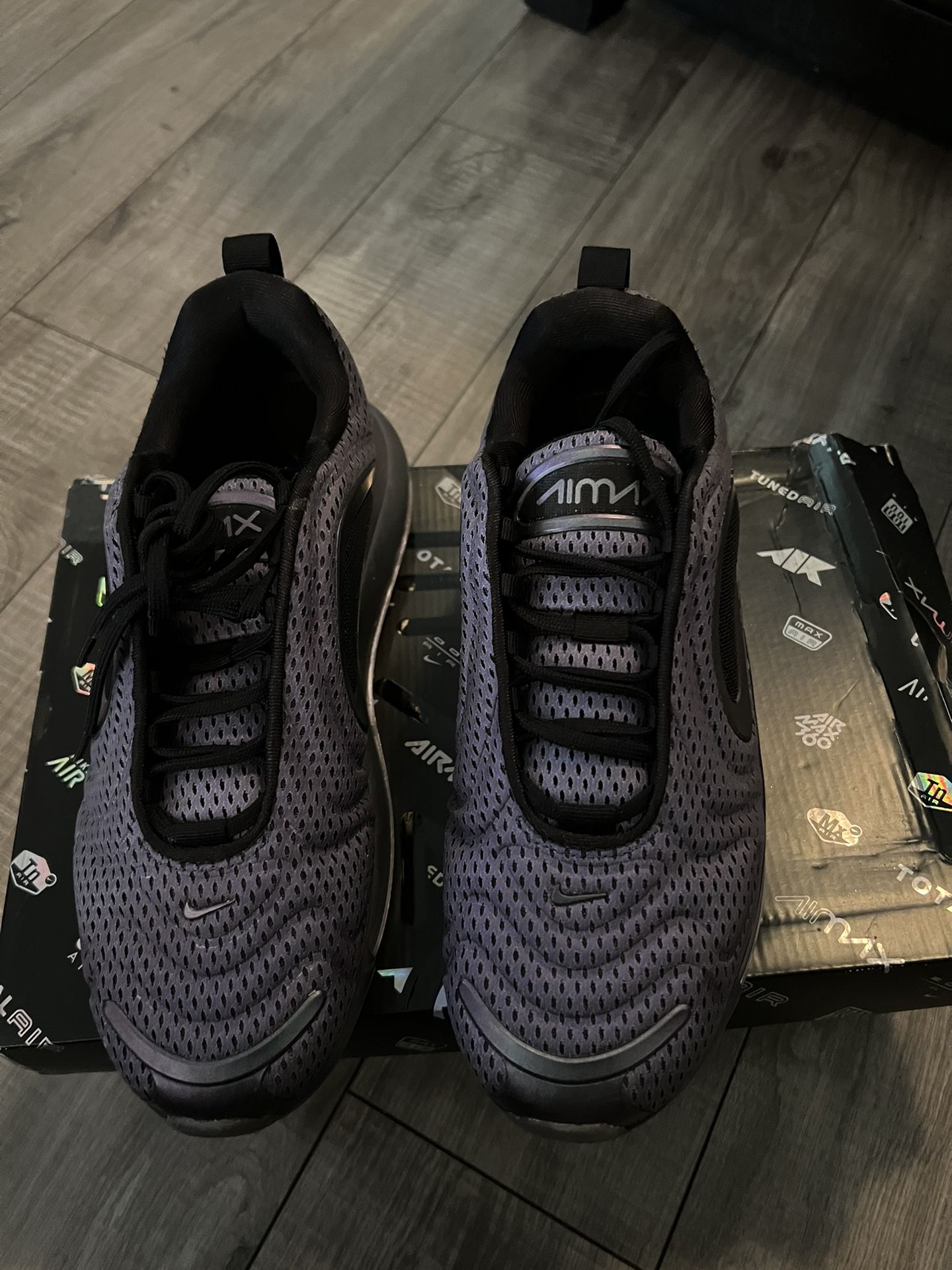 Nike Air Max 720 Size 7 Men’s