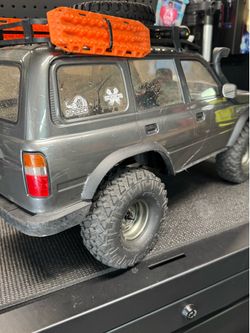 RC truck FMS 1/10 lc80