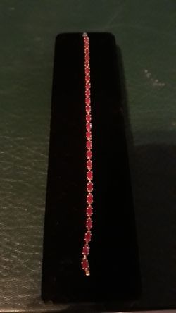 8.33 ctw Ruby 10K solid yellow gold bracelet