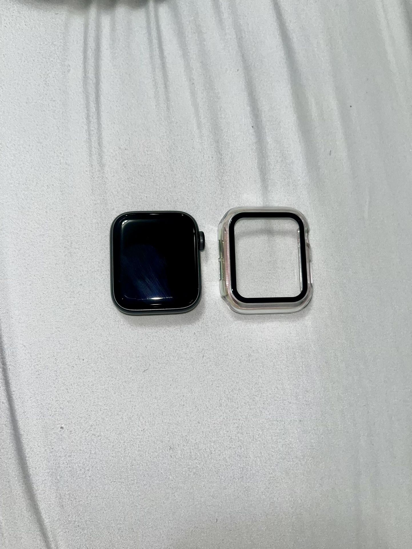 Apple Watch SE - 40 mm (Accessories Included)