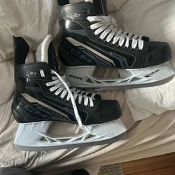 CCM Tacks A27 Hockey Skates (size 10)