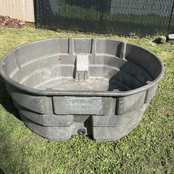 300 gallons Rubbermaid