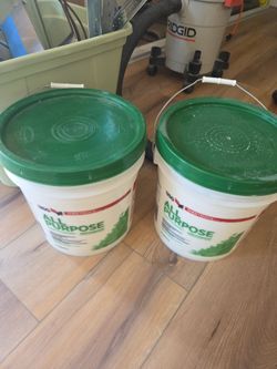 Two 4.5 gallon pales of unopened USG all purpose joint compound mud
