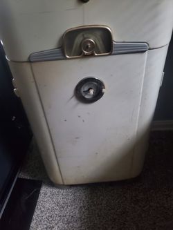 Vintage Nesco Electric Roaster 