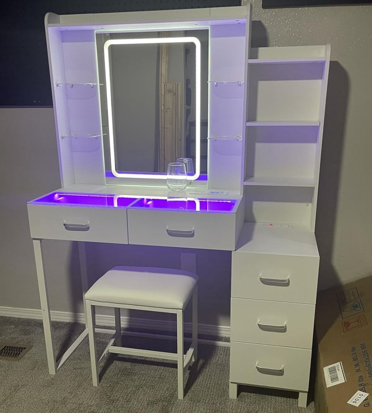 Vanity Mirror NEW