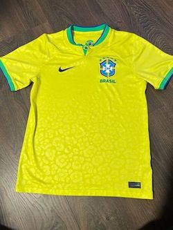 Nike 2022 Brazil Soccer Jersey SIZE SMALL