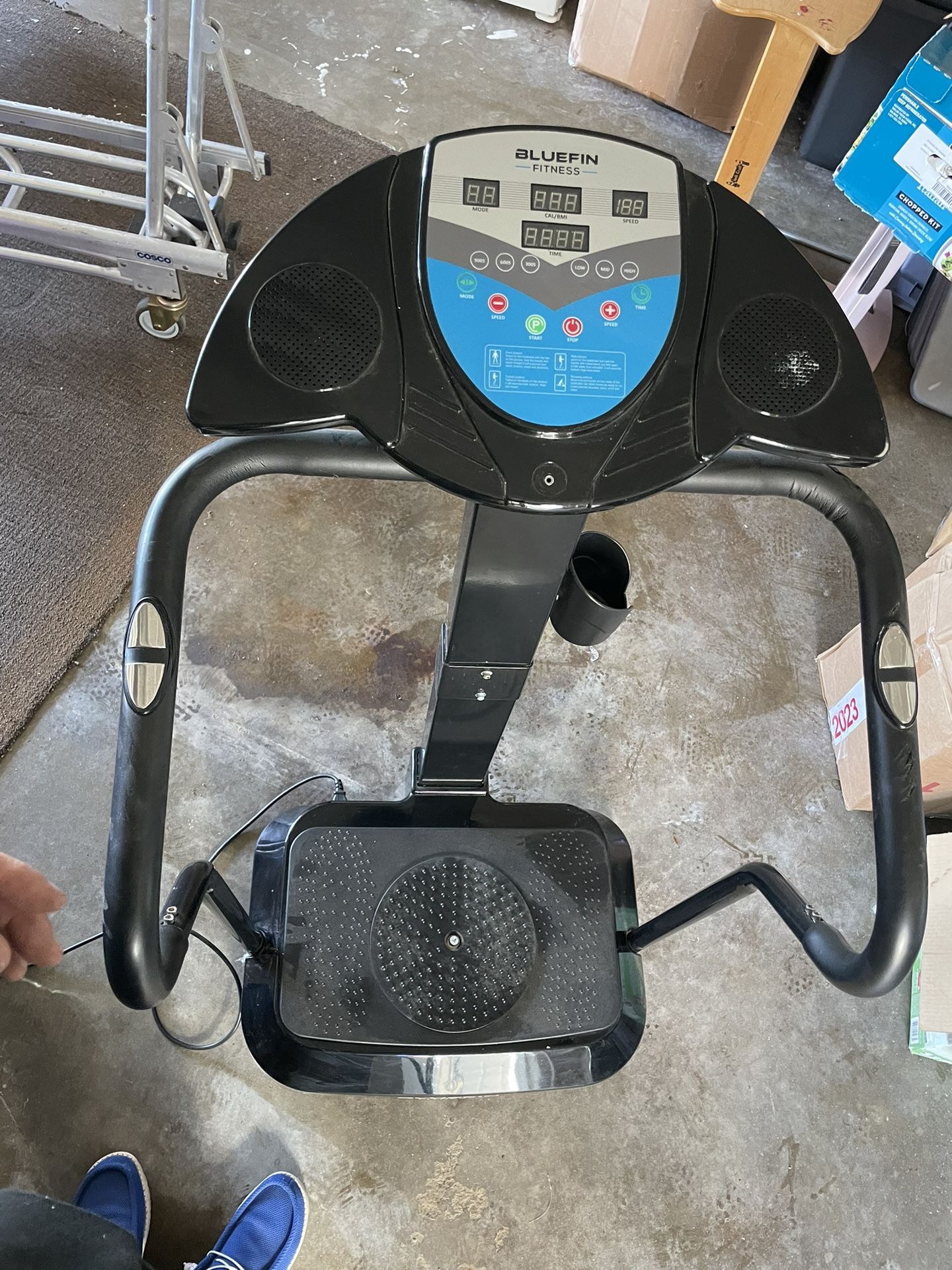 Blue Fin, Vibration, Plate, Strength Trainer