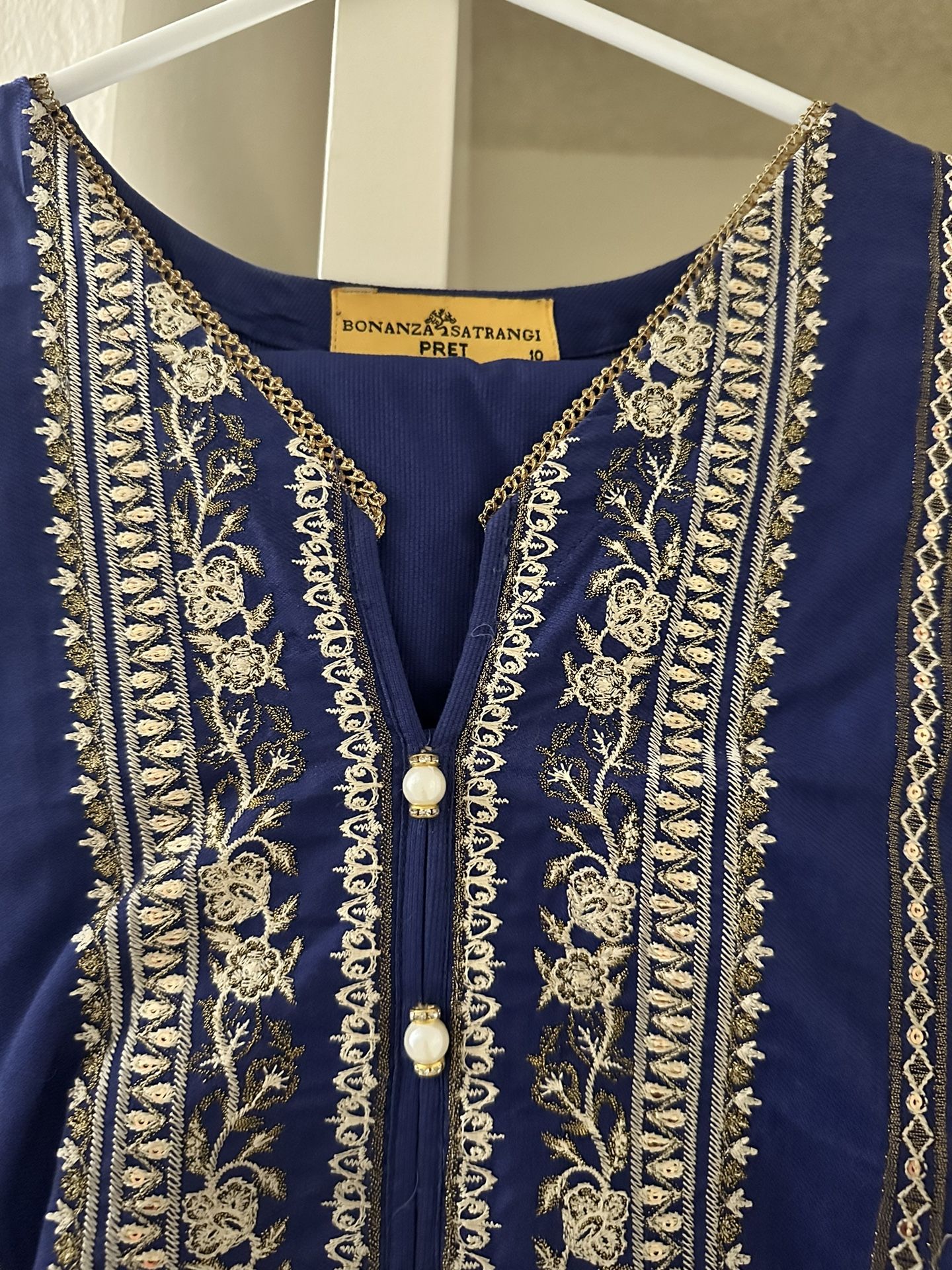Eid Suit Bonanza Satrangi 3 Pc Suit (stitched) For Women🎊