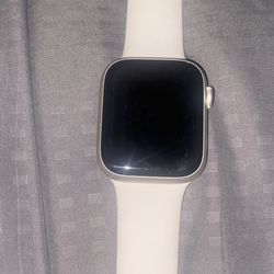 Apple Watch Series 8 