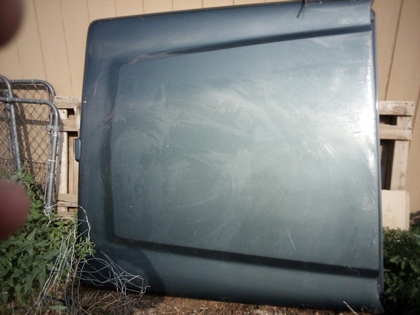 Taneau Cover,Truck Bed Cover 07----several Years