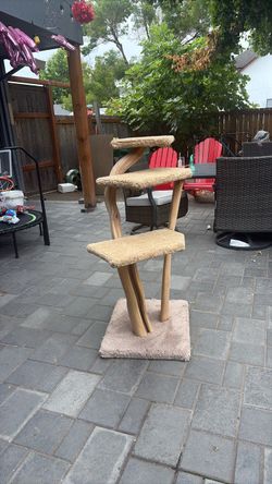 Cat tree