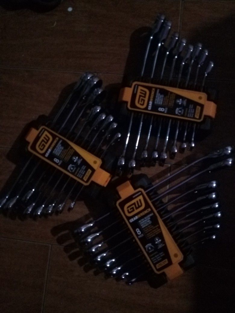 G2 26". EXTRA LONG RATCHET /. 8pc Metric Ratcheting Wrench Set