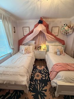 Twin beds (2)