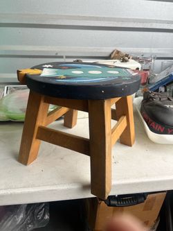 Carved rocket stool chair