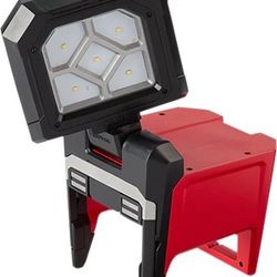 Milwaukee M18 Rover Flood Light