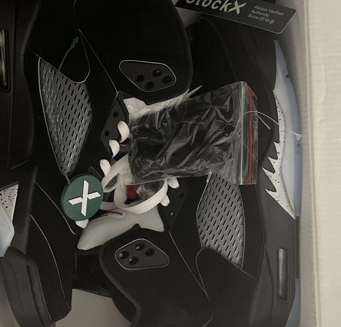 Jordan 5 Mettalic