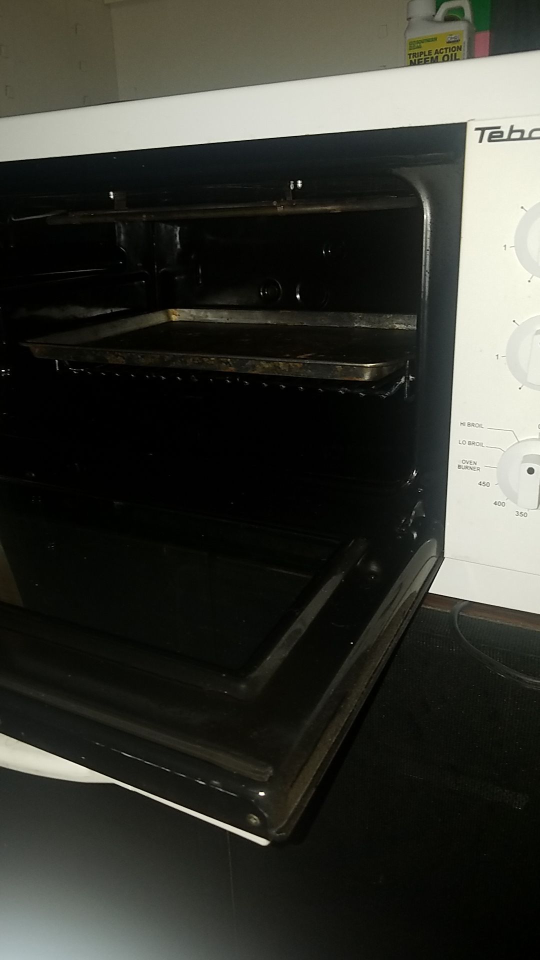 Teba mini kitchen by Avanti (stove/oven)
