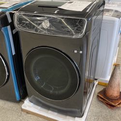Samsung Electric Dryer With FlexDry 