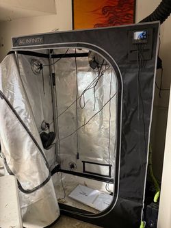 Ac Infinity 2x4 grow tent full setup