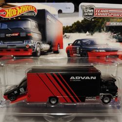 Hot Wheels Gtr R32 Team Transport