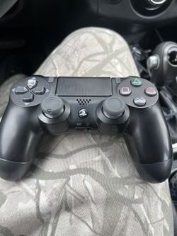 PS4 Controller