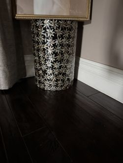 Corner Shell Table