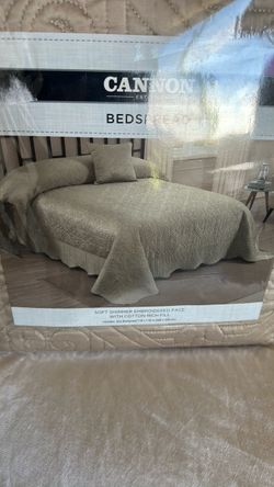 Brand new king size bedspread / cover