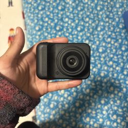 MVMT Aerio X4 Digital Camera - 20MP & 1080p HD - Like New