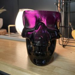 Skull Holder