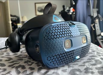 Vive Cosmos (Not Working) For Parts